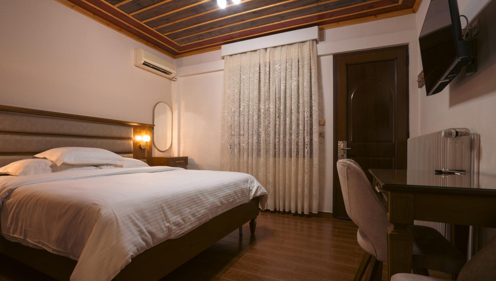 Káto Loutrákion Kallinikos Guesthouse מראה חיצוני תמונה